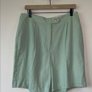 Anne Klein Green Bermuda Shorts Lightweight Design
